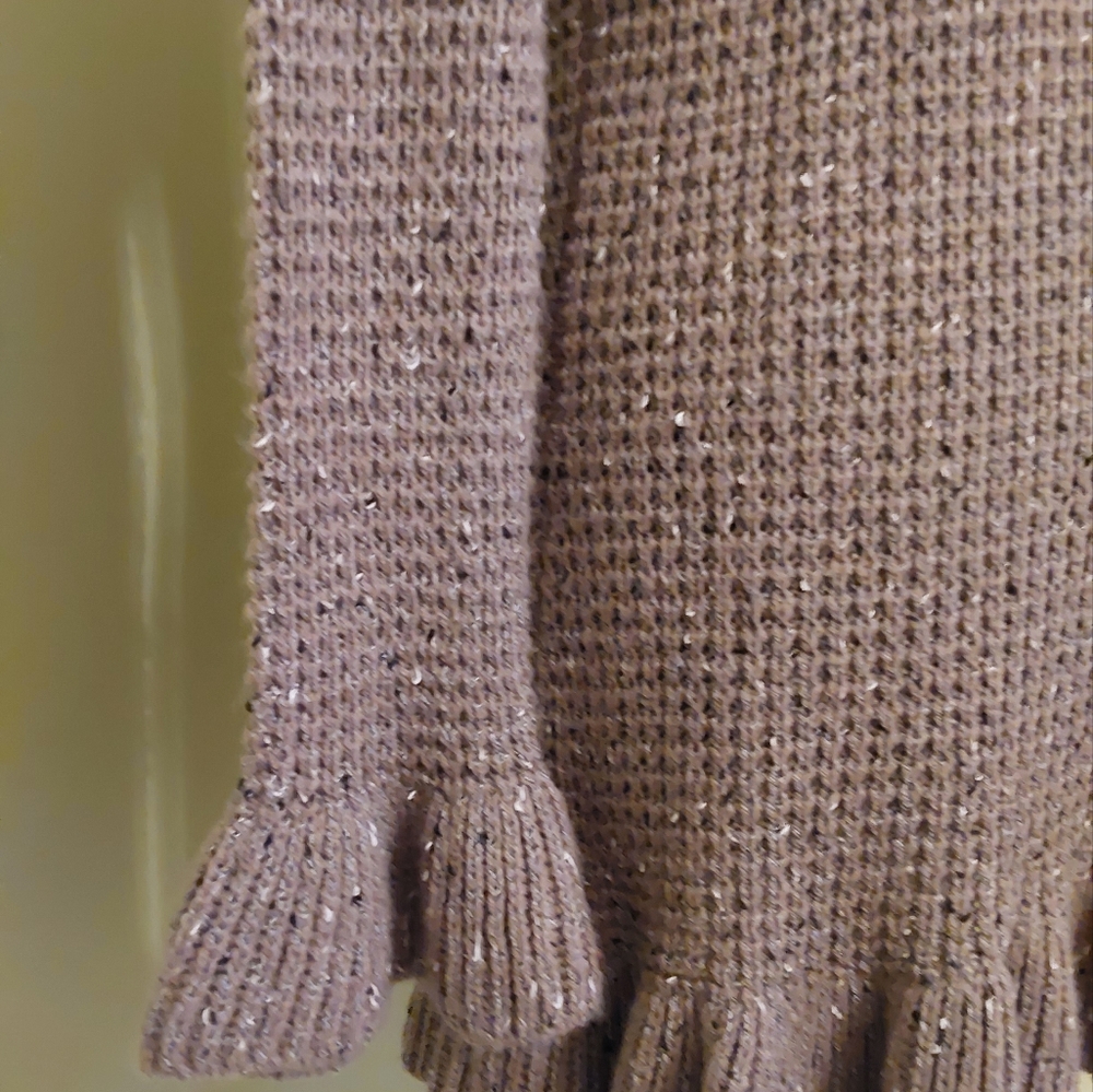 Sioni Ruffled Collared Sweater - Picture 2 of 4